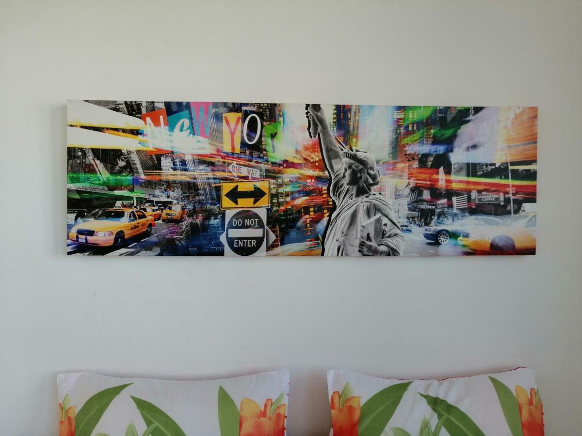 Glyka Nera Spacious & Modern Studio Apartment Near The Airport מראה חיצוני תמונה
